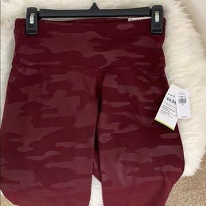 I am selling High Rise elevating leggings